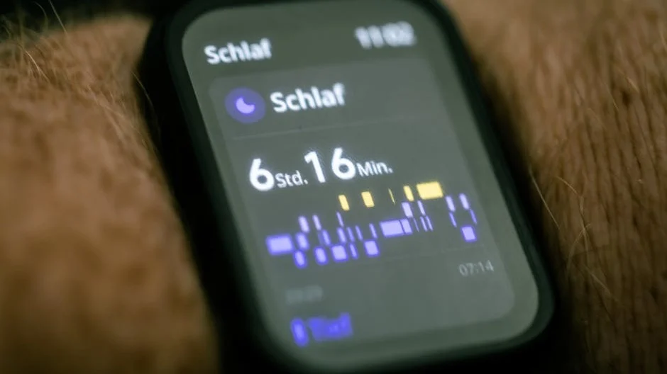 Apple Watch Series 10 (GPSモデル) - 42mm ジェットブラックアルミニウムケース